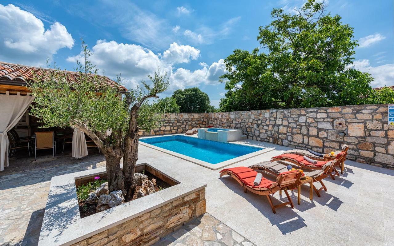 Casa Di Roccia Villa Marčana Exterior foto